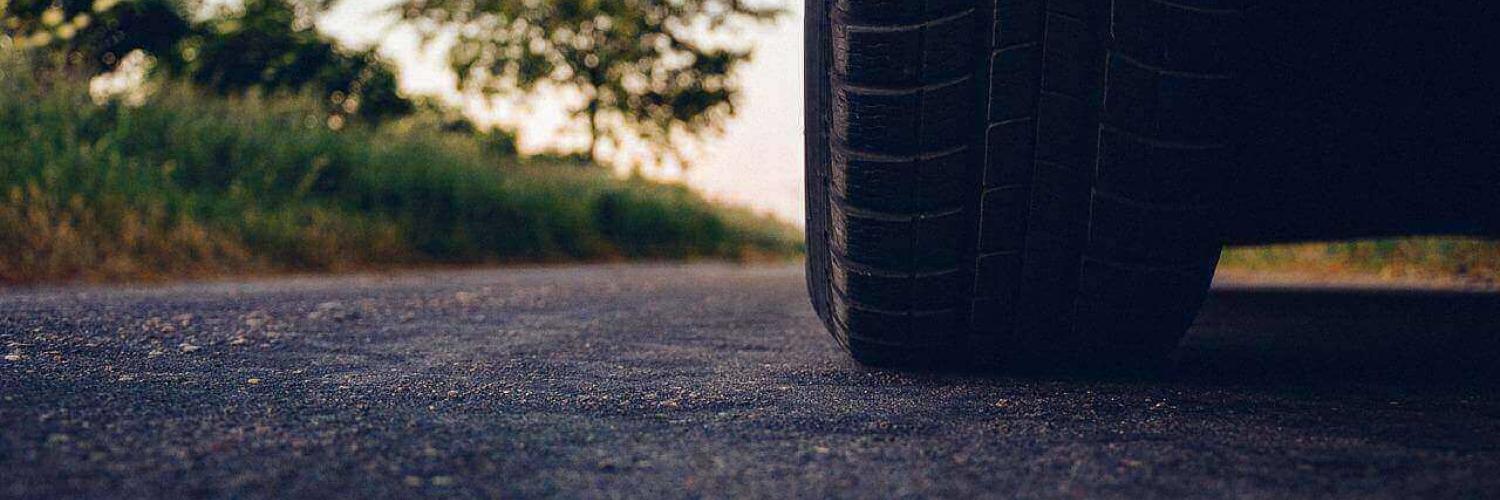 carro na estrada